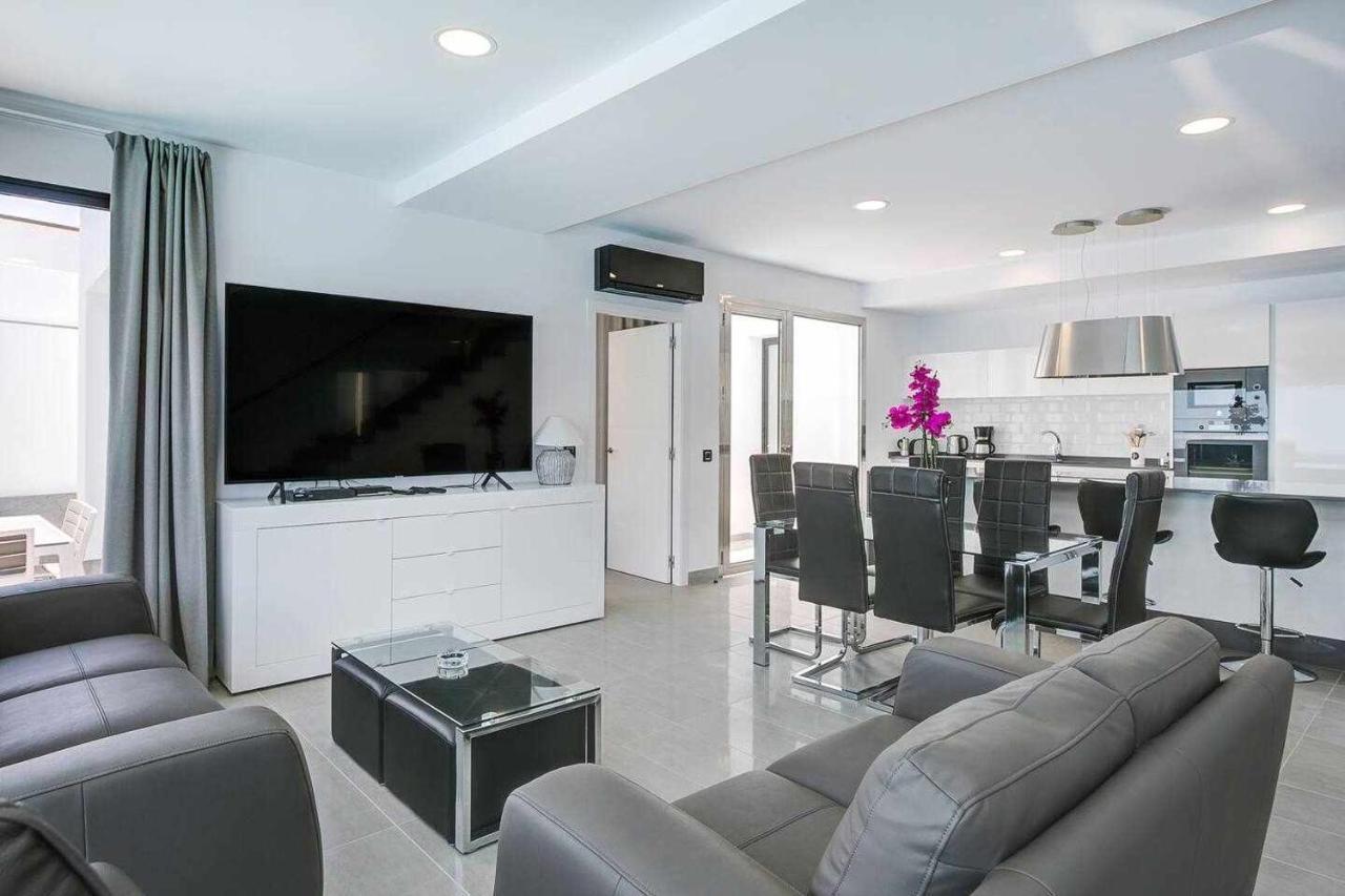 Two Dreams Luxury Villa Corralejo Exterior photo